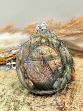 Nature Labradorite Carved Lucky Cat Pendant Necklace